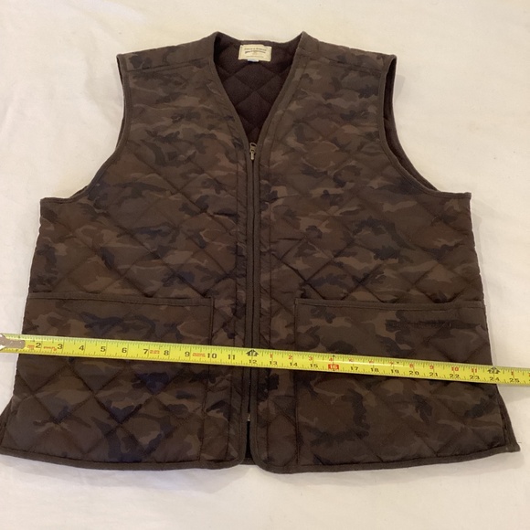 Field and Stream Mens Large Brown Camo Quilted reversible zipper vest. Outdoors - Picture 7 of 12